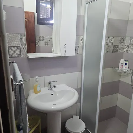 Jaredic - Private Accommodation, Privatni Smestaj Апартаменты