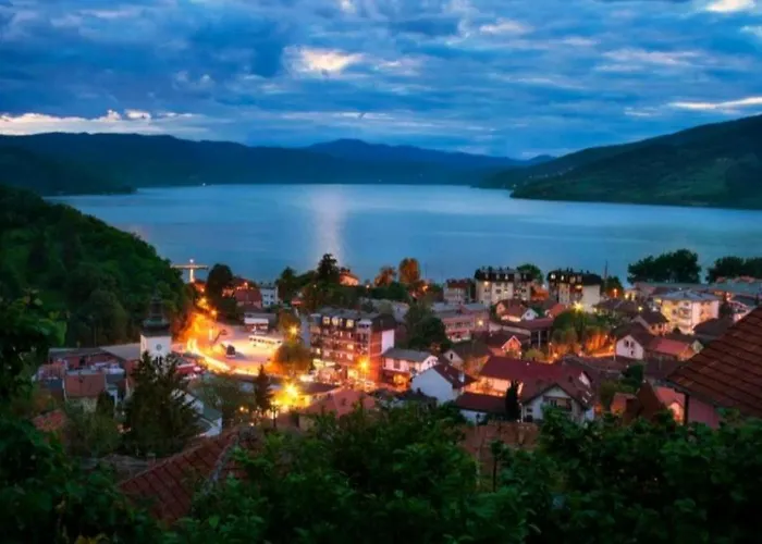 Διαμέρισμα Jaredic - Private Accommodation, Privatni Smestaj