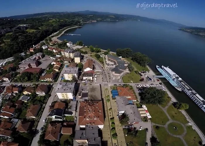 Jaredic - Private Accommodation, Privatni Smestaj *