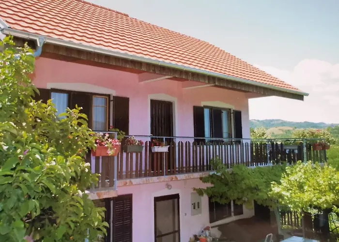 Διαμέρισμα Jaredic - Private Accommodation, Privatni Smestaj *